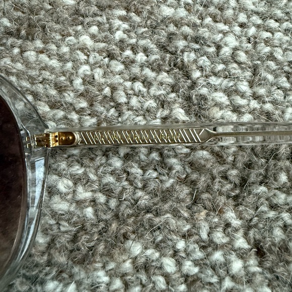 Like new limited edition Krewe x Billy Reid Jeanne Sunglasses - Picture 10 of 10